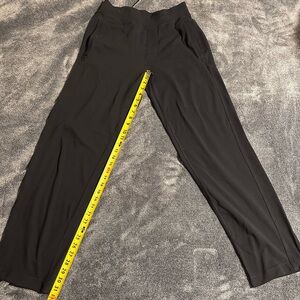 Lululemon in mind yoga pants